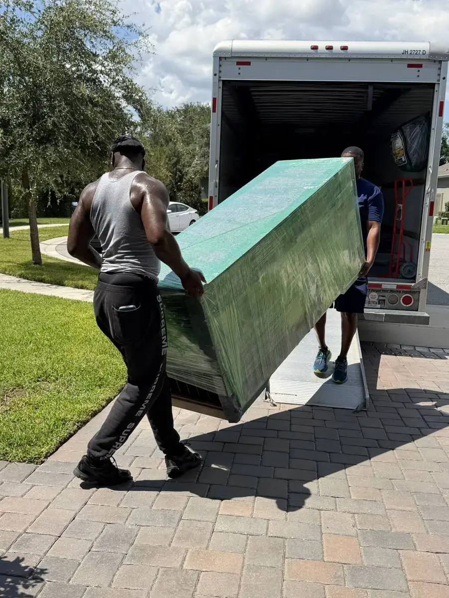 Toro Movers crew on a real local Orlando moving job